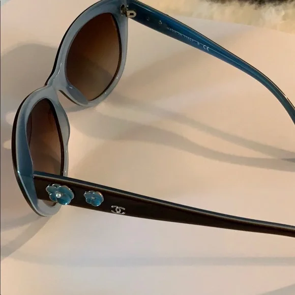 Chanel sunglasses - Picture 2 of 7